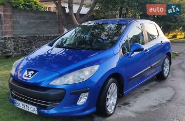 Хетчбек Peugeot 308 2010 в Вараші