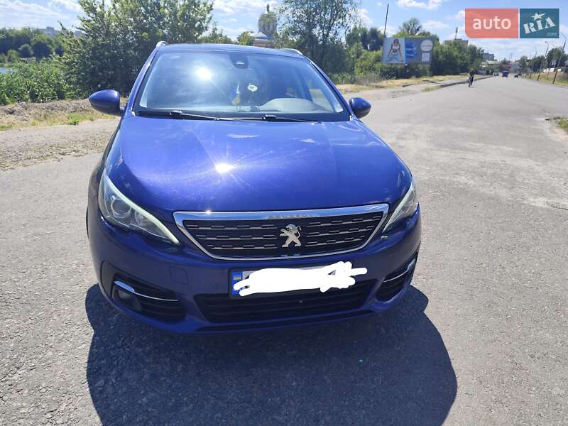 Універсал Peugeot 308 2017 в Черкасах