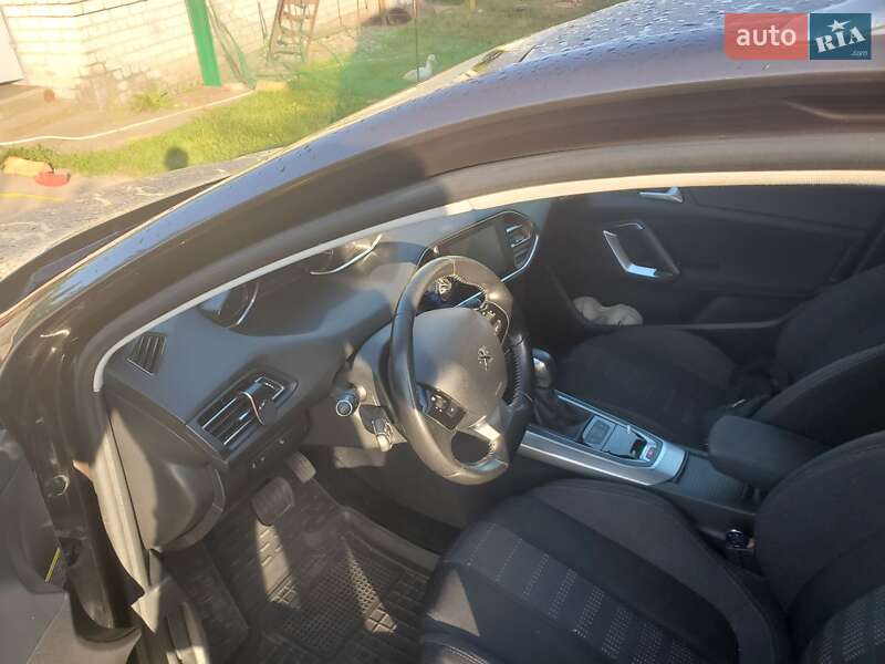 Універсал Peugeot 308 2015 в Житомирі
