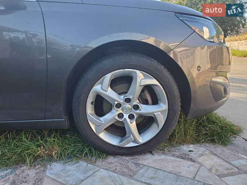 Універсал Peugeot 308 2015 в Житомирі