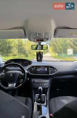 Универсал Peugeot 308 2016 в Долине