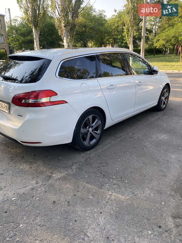 Peugeot 308 2015
