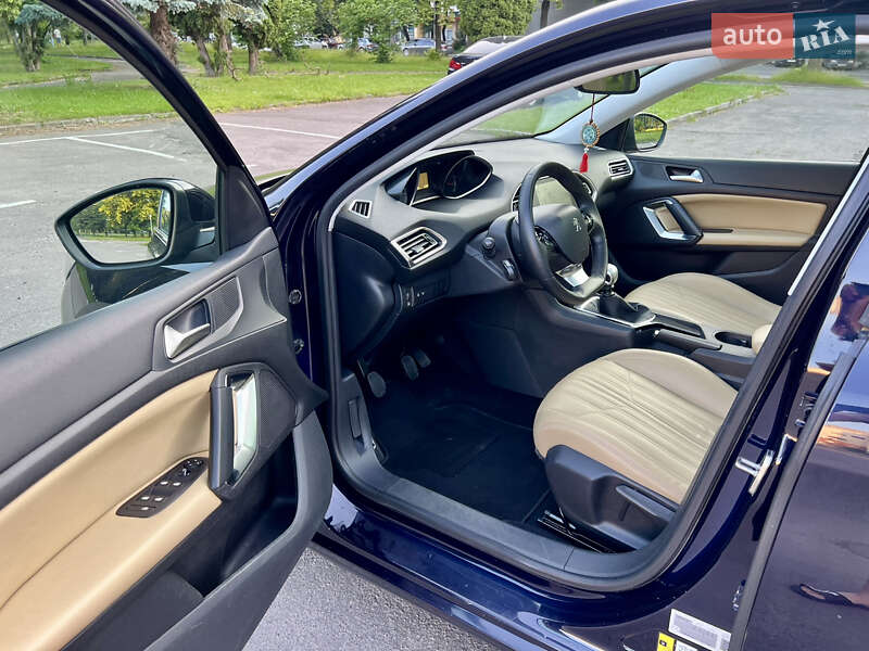 Универсал Peugeot 308 2014 в Ровно