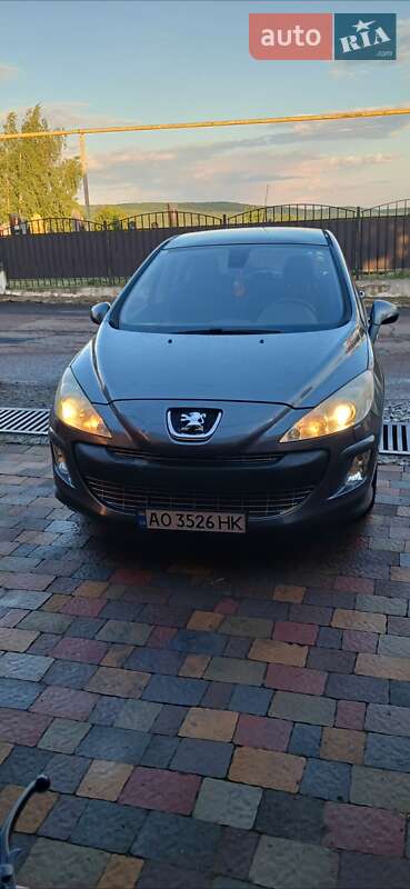 Хэтчбек Peugeot 308 2007 в Мукачево