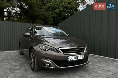 Хэтчбек Peugeot 308 2013 в Ровно