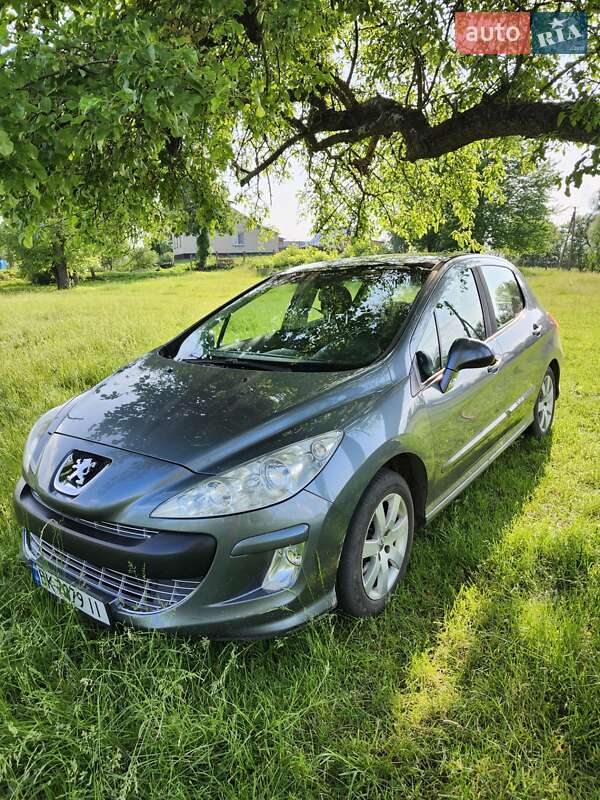 Хэтчбек Peugeot 308 2008 в Дубно фото 10 Хэтчбек Peugeot 308 2008 в Дубно