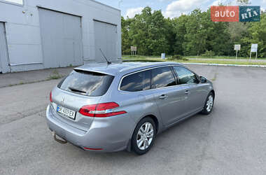 Универсал Peugeot 308 2015 в Ровно