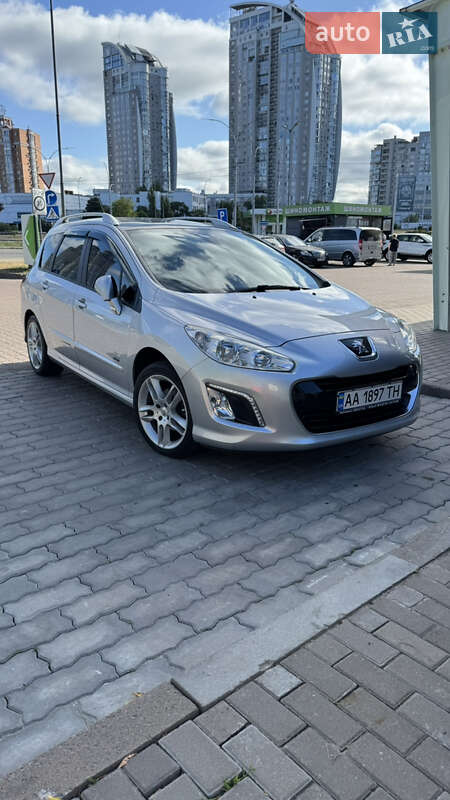 Peugeot 308 2014