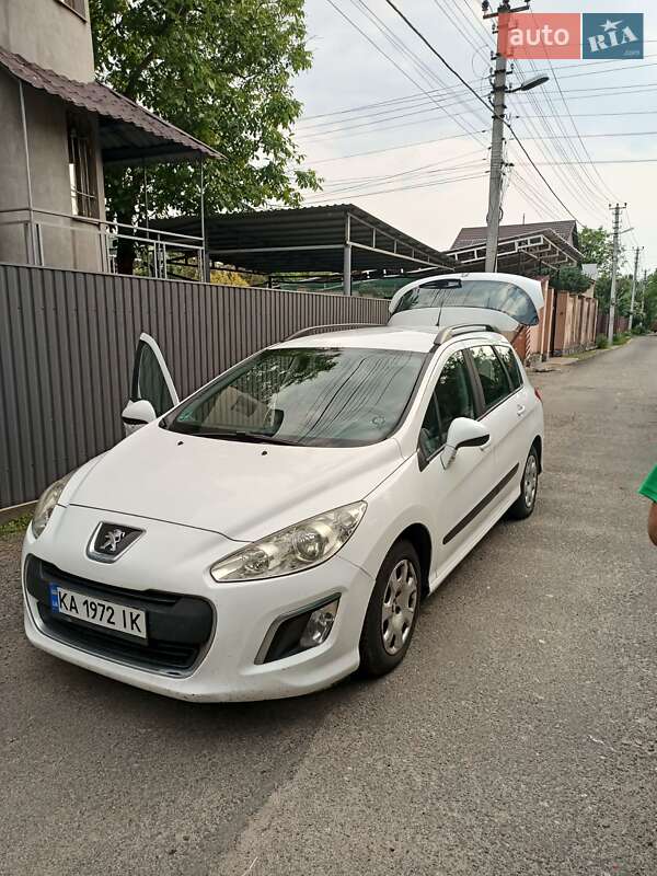 Peugeot 308 2011