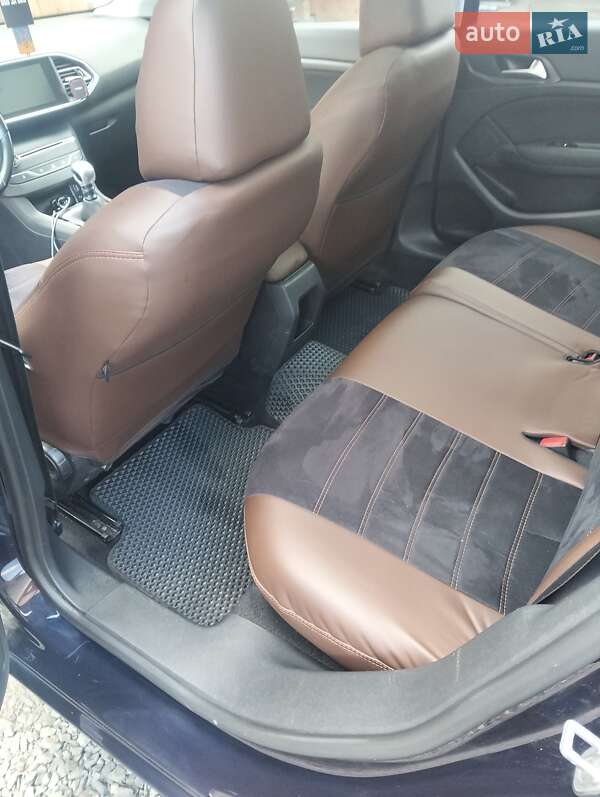 Універсал Peugeot 308 2015 в Маневичах