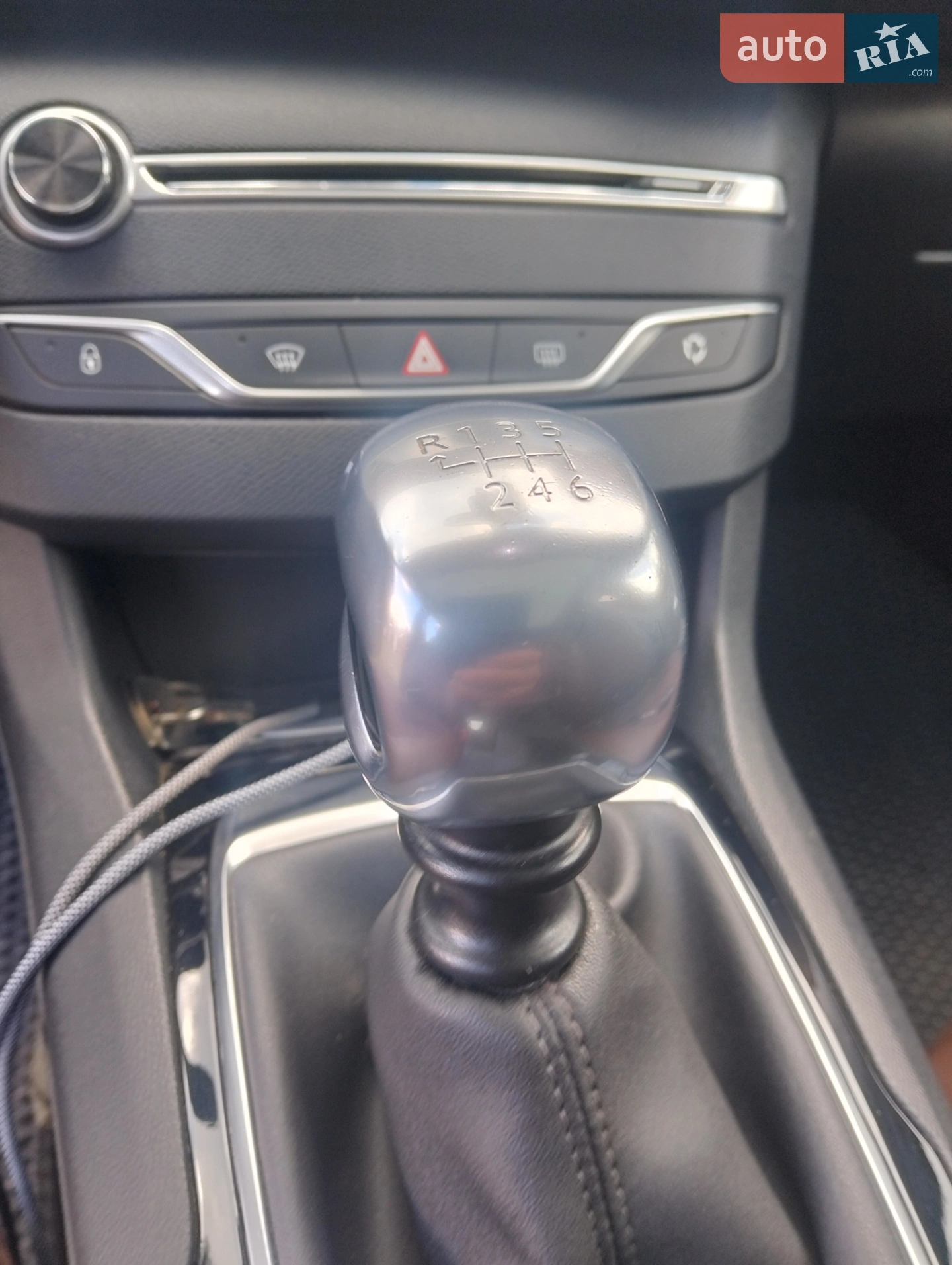 2015 Peugeot 308 - мініатюра 12