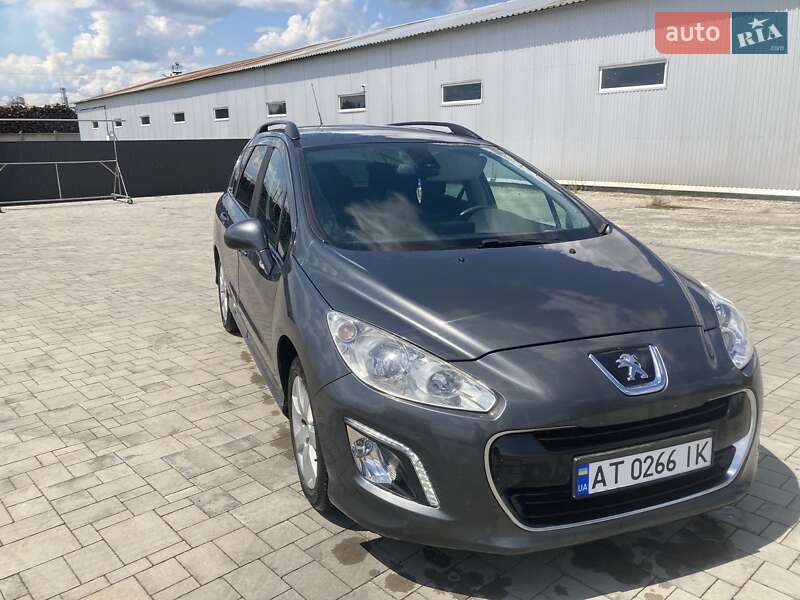Peugeot 308 2012