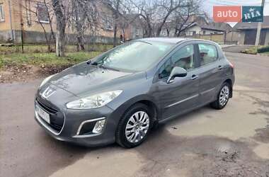 Хэтчбек Peugeot 308 2012 в 