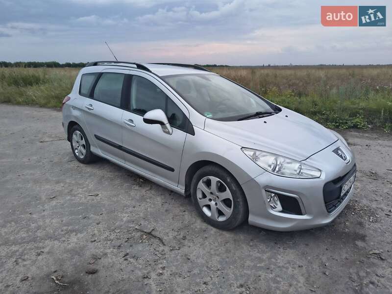 Peugeot 308 2011