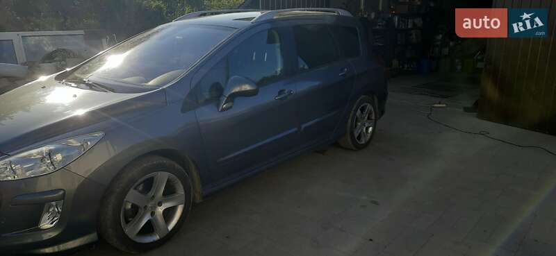 Універсал Peugeot 308 2010 в Луцьку