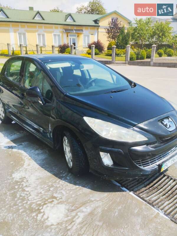 Хетчбек Peugeot 308 2008 в Львові фото 7 Хетчбек Peugeot 308 2008 в Львові