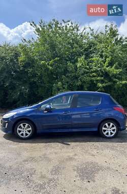 Хэтчбек Peugeot 308 2008 в 