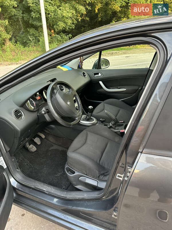 Хэтчбек Peugeot 308 2009 в Львове
