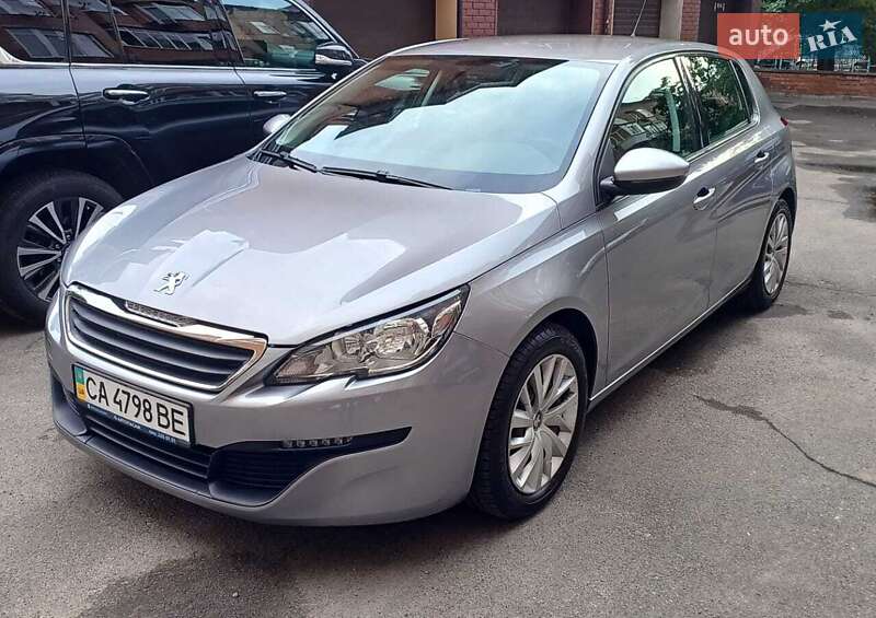 Хэтчбек Peugeot 308 2015 в Киеве