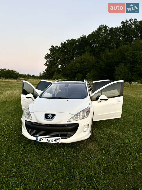 Peugeot 308 2011