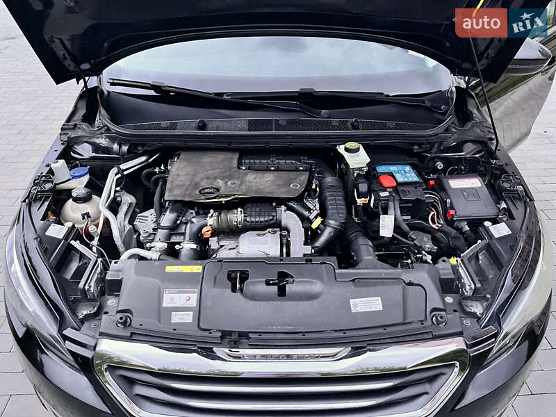 Універсал Peugeot 308 2015 в Львові