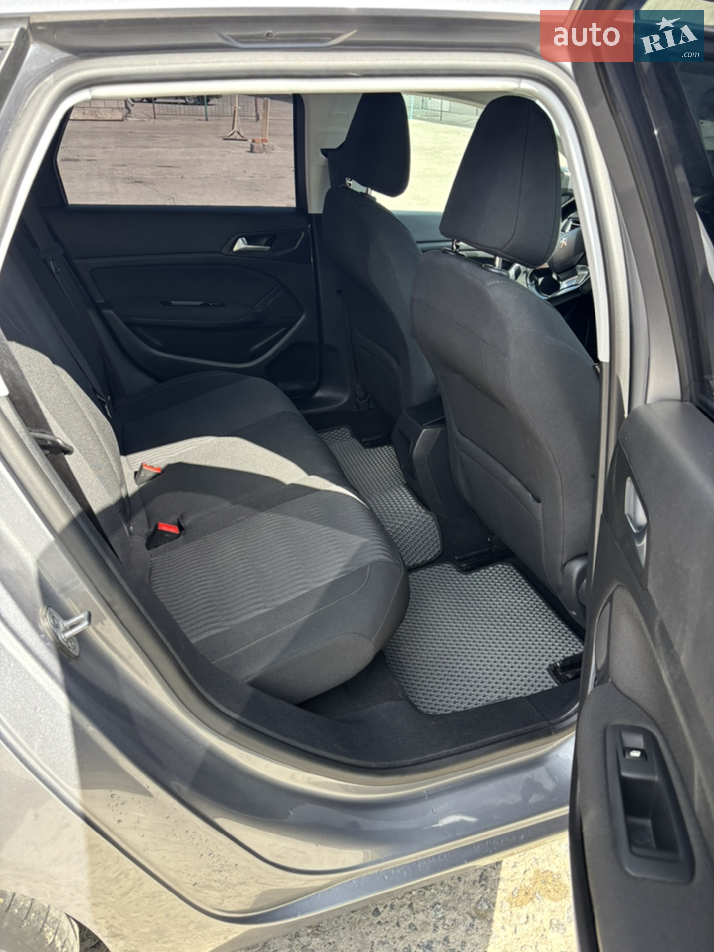 2015 Peugeot 308 - мініатюра 13