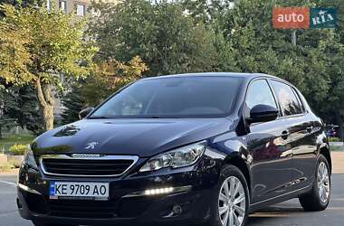 Хетчбек Peugeot 308 2016 в Дніпрі