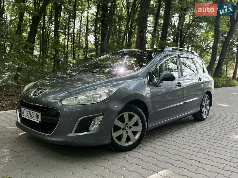 Peugeot 308 2011
