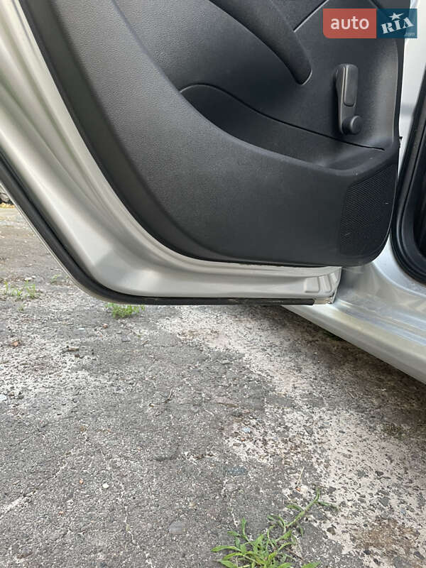 Універсал Peugeot 308 2010 в Млиніві