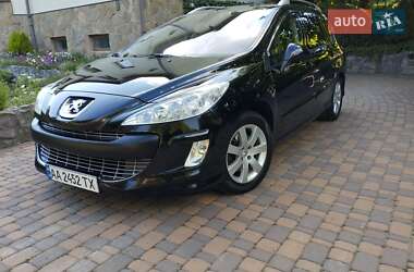Универсал Peugeot 308 2011 в Киеве
