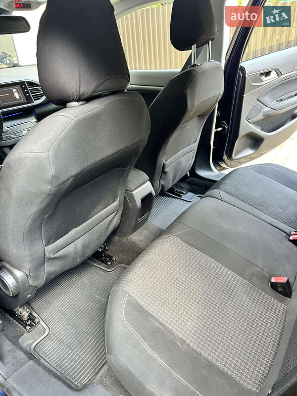 Универсал Peugeot 308 2017 в Львове фото 40 Универсал Peugeot 308 2017 в Львове