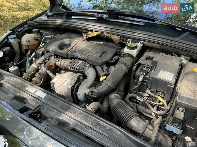 Универсал Peugeot 308 2012 в Лубнах