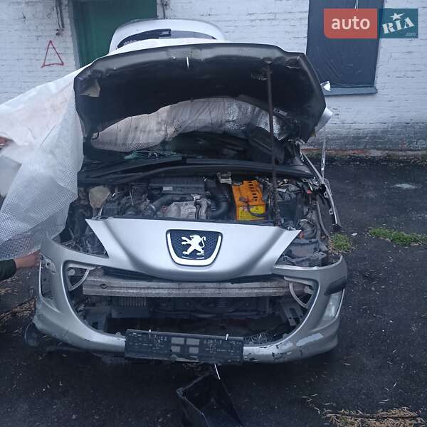 Хэтчбек Peugeot 308 2009 в Знаменовке фото 6 Хэтчбек Peugeot 308 2009 в Знаменовке