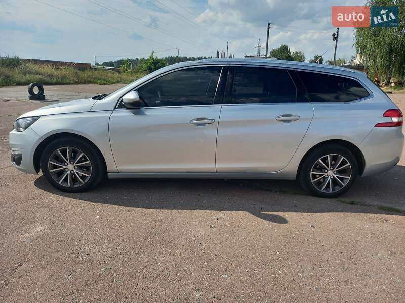 Універсал Peugeot 308 2016 в Чернігові
