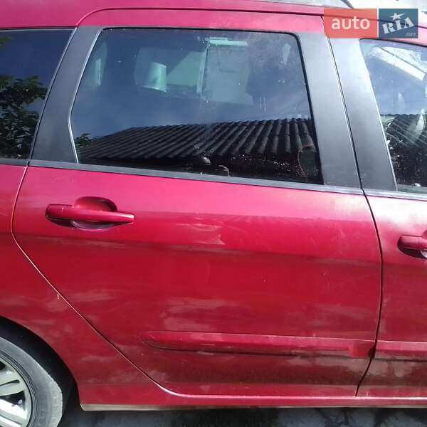 Універсал Peugeot 308 2011 в Черкасах