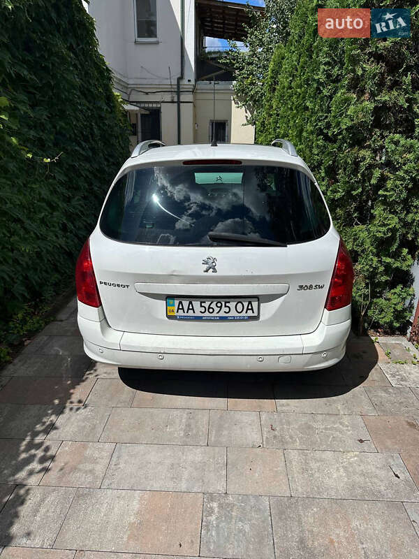 Універсал Peugeot 308 2013 в Києві