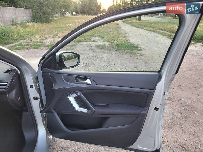 Універсал Peugeot 308 2015 в Черкасах фото 18 Універсал Peugeot 308 2015 в Черкасах