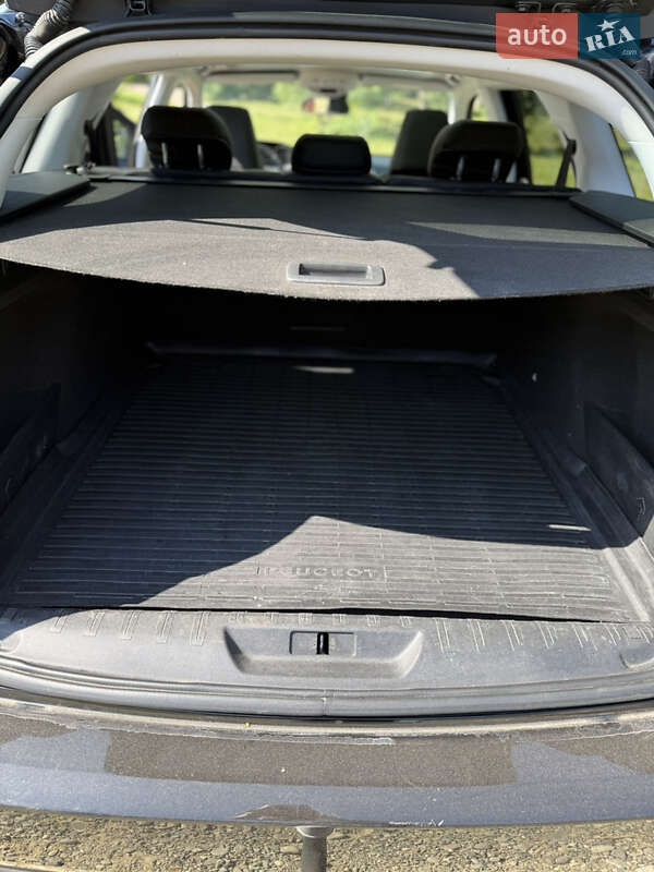 Універсал Peugeot 308 2015 в Жидачові