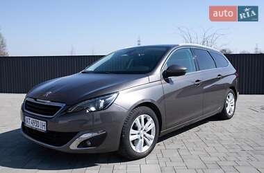 Універсал Peugeot 308 2015 в Брошневі-Облозі