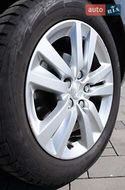 Універсал Peugeot 308 2015 в Брошневі-Облозі