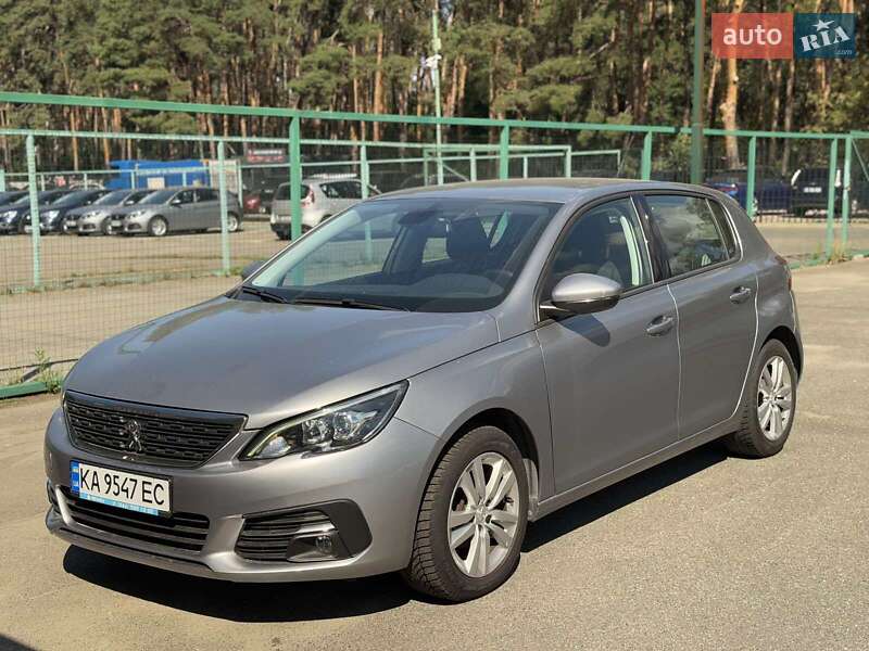 Peugeot 308 2021