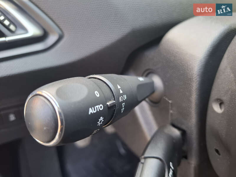 Універсал Peugeot 308 2019 в Львові