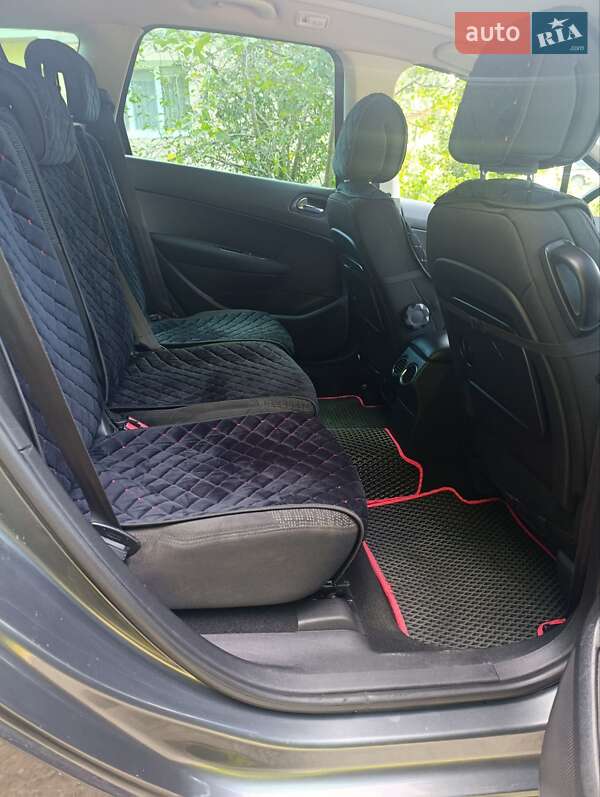 Универсал Peugeot 308 2008 в Бориславе