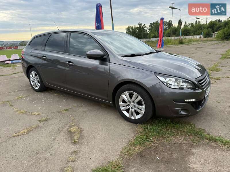 Універсал Peugeot 308 2016 в Ладижині