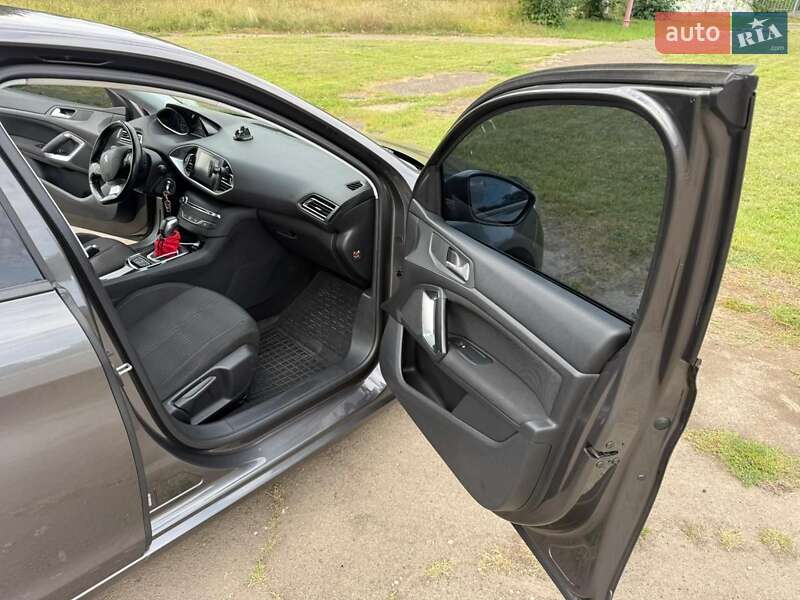Універсал Peugeot 308 2016 в Ладижині