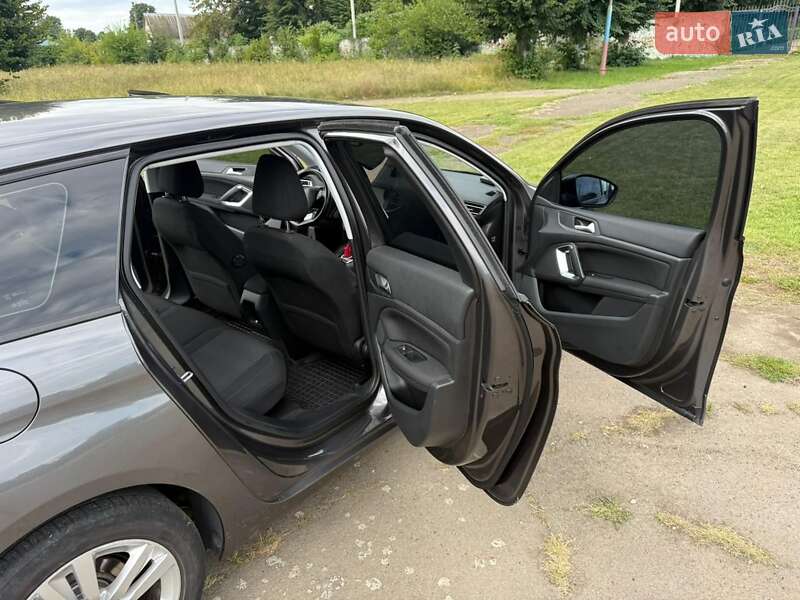 Універсал Peugeot 308 2016 в Ладижині
