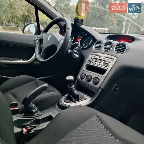 Хетчбек Peugeot 308 2008 в Кам'янському фото 9 Хетчбек Peugeot 308 2008 в Кам'янському
