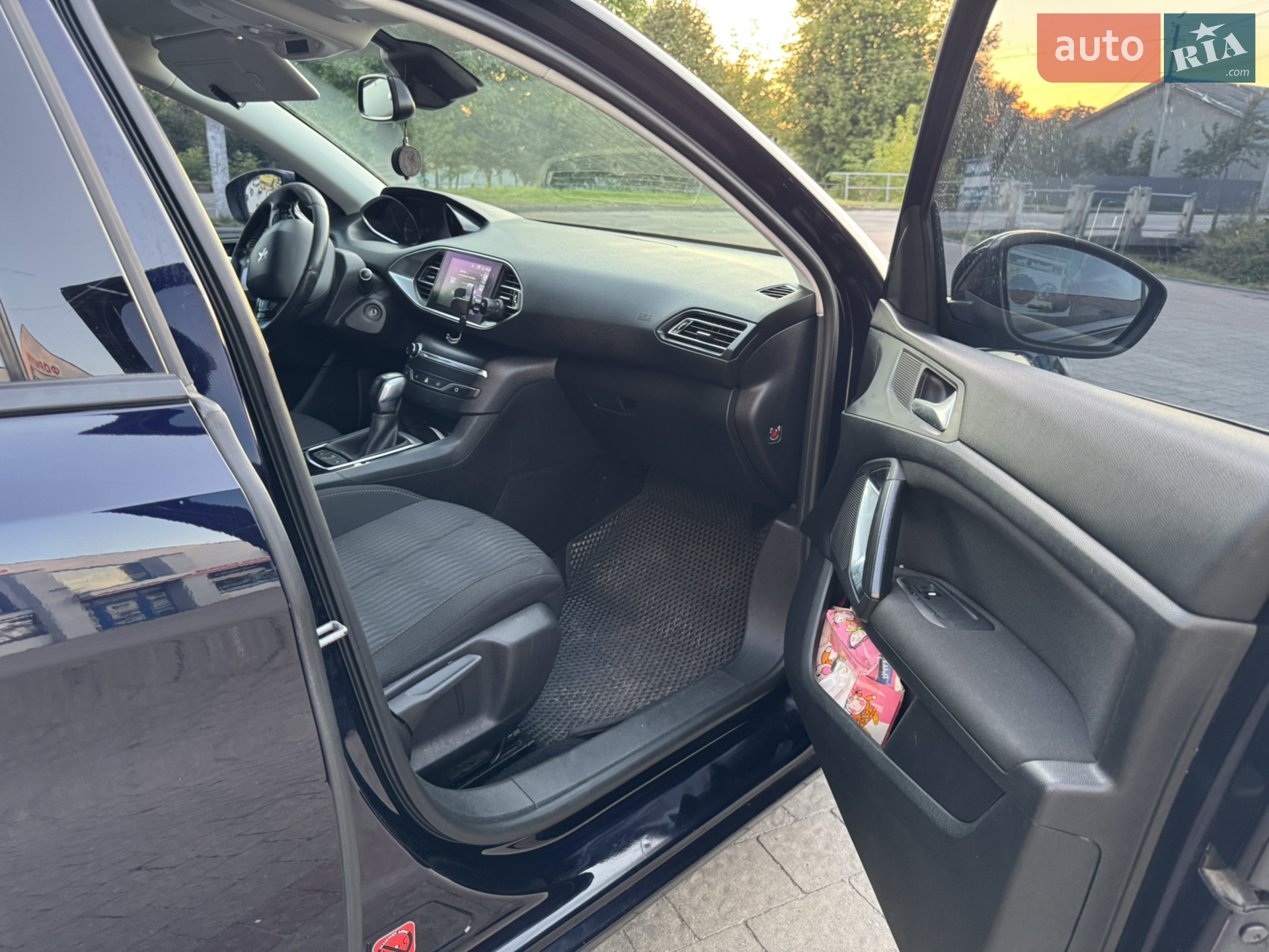 2015 Peugeot 308 - мініатюра 13
