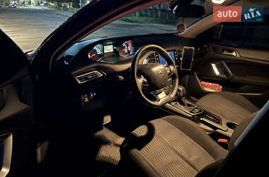 Универсал Peugeot 308 2015 в 