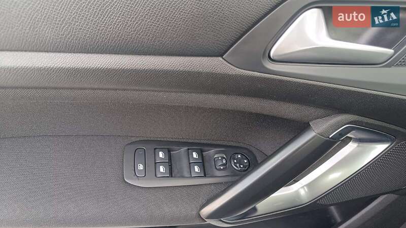 Хэтчбек Peugeot 308 2020 в Киеве фото 14 Хэтчбек Peugeot 308 2020 в Киеве